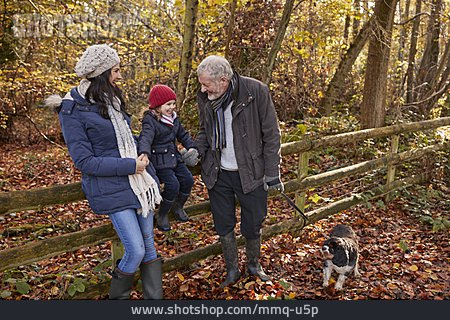 
                Großvater, Spaziergang, Familie, Enkelin                   
