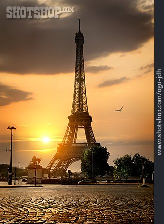 
                Abendstimmung, Paris, Eiffelturm                   
