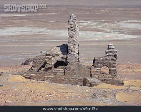 
                Libysche Wüste, Ruinenstätte, Qasr Dusch                   