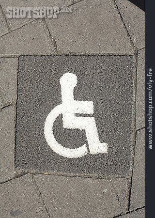 
                Piktogramm, Behindertenparkplatz, Rollstuhlfahrer                   