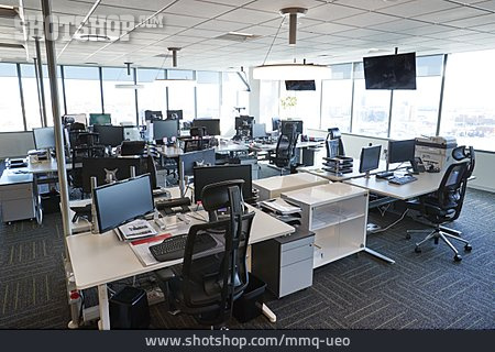 
                Großraumbüro, Computerarbeitsplatz                   