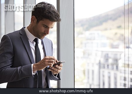 
                Geschäftsmann, Mobiltelefon, Sms, Textnachricht                   