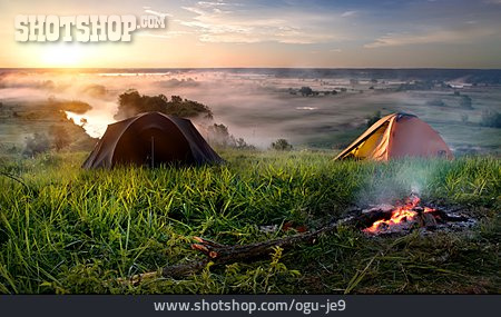 
                Camping                   