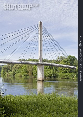 
                Hängebrücke, Donau                   