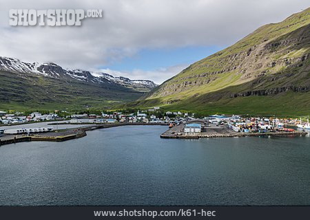 
                Island, Fährhafen, Seyðisfjörður                   
