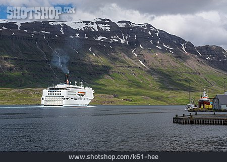 
                Fähre, Seyðisfjörður, Norröna                   