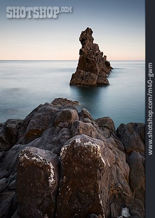 
                Felsen, Mittelmeer, Ligurien                   