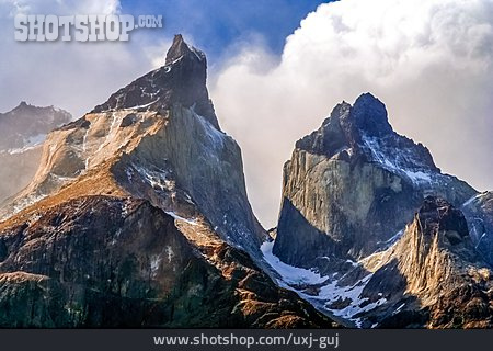 
                Gebirge, Felsgipfel, Cuernos Del Paine                   