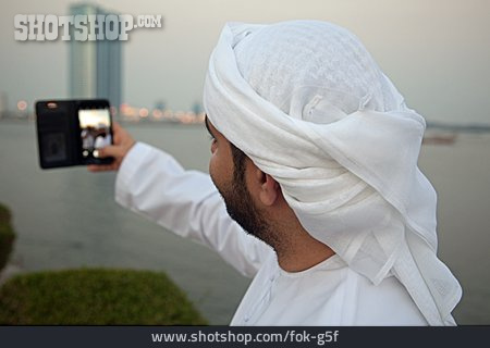 
                Araber, Selfie                   
