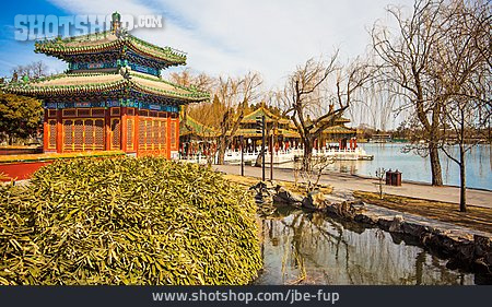
                Peking, Beihai-park                   
