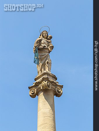 
                Statue, Bologna, Chiesa Di San Martino                   