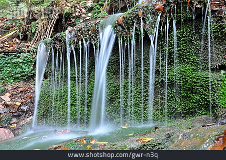 
                Wasserfall, Kaskade                   