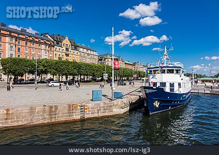 
                Stockholm, Uferpromenade, Ausflugsdampfer                   