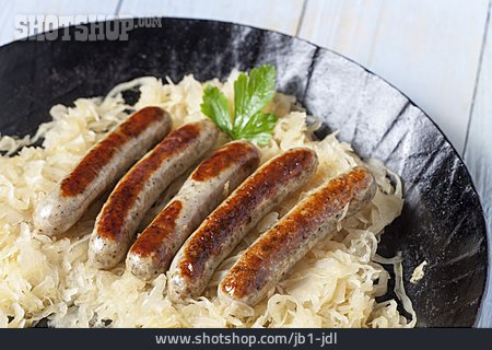 
                Bratwurst, Sauerkraut                   