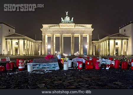 
                Berlin, Brandenburger Tor, Gedenken, Pariser Platz, Terroranschlag                   