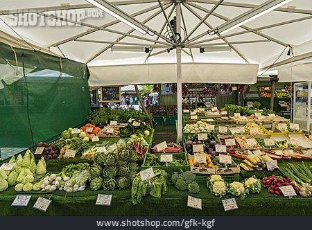 
                Marktstand, Gemüsemarkt                   