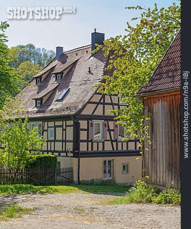 
                Fachwerkhaus, Bächlingen                   