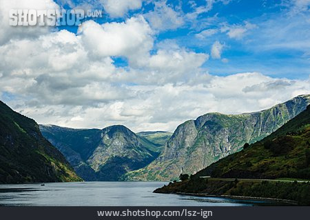 
                Norwegen, Aurlandsfjord                   