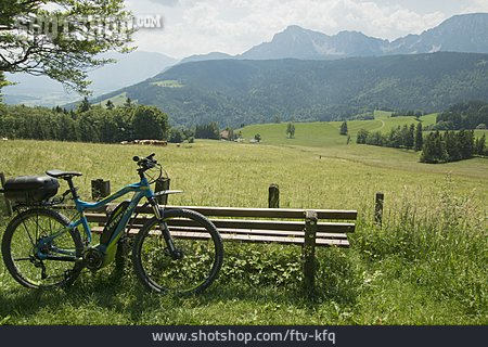 
                Radtour, Bayern, Hochstaufen                   