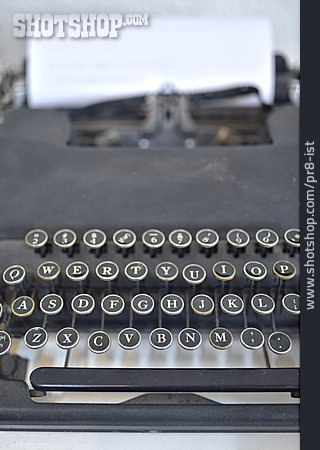 
                Retro, Schreibmaschine                   