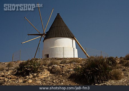 
                Windmühle, Andalusien                   