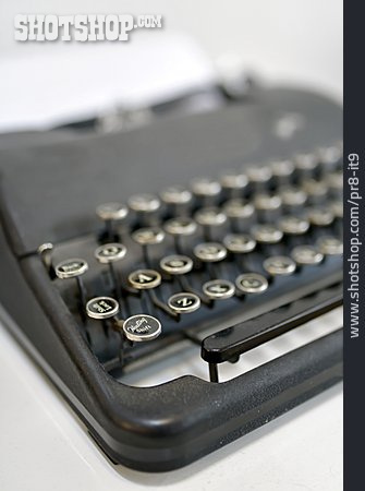 
                Retro, Schreibmaschine                   