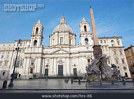 
                Rom, Piazza Navona, Fontana Dei Fiumi                   