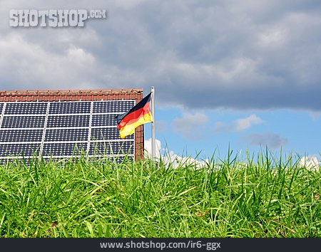 
                Solarenergie, Solar, Photovoltaik, Solardach, Solarkollektor, Umweltpolitik                   