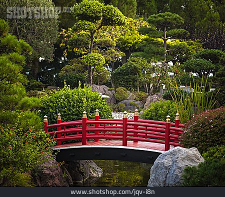 
                Brücke, Japanischer Garten                   