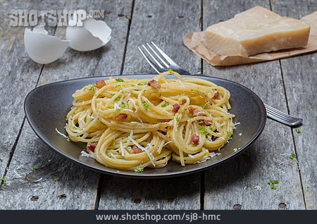 
                Spaghetti, Carbonara                   
