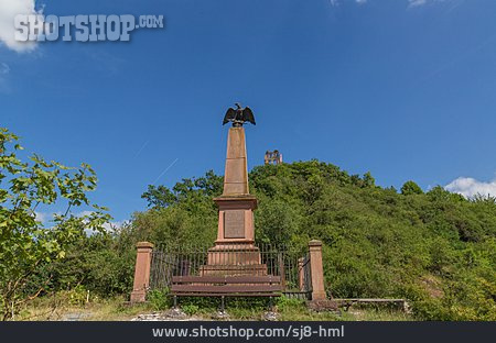 
                Kriegerdenkmal                   