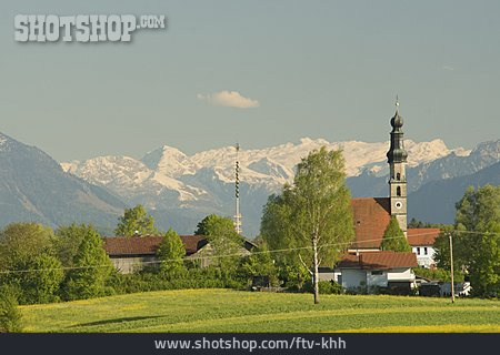 
                Dorf, Oberbayern, Rupertiwinkel, Kirchanschöring, Kirchstein                   