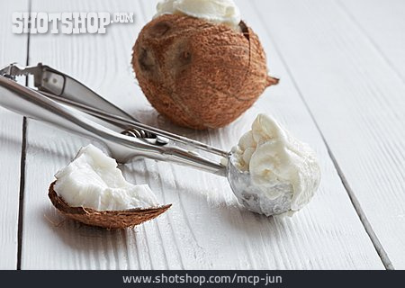 
                Dessert, Süßspeise, Kokoseis                   