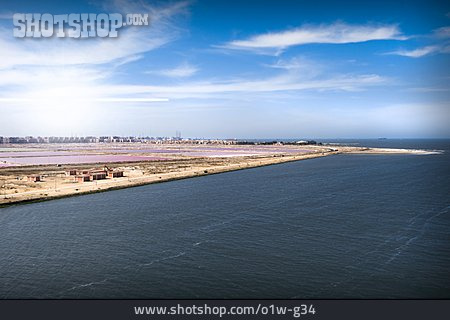
                Sueskanal, Port Said, Port Fuad                   