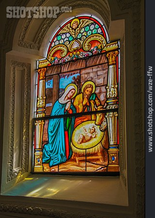 
                Kirchenfenster, Christi Geburt                   