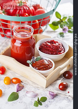 
                Ketchup, Tomatensauce, Tomatenmark, Hausgemacht                   