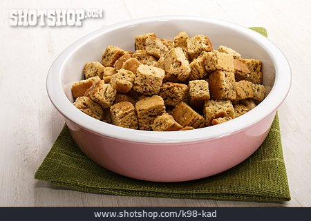 
                Croutons                   