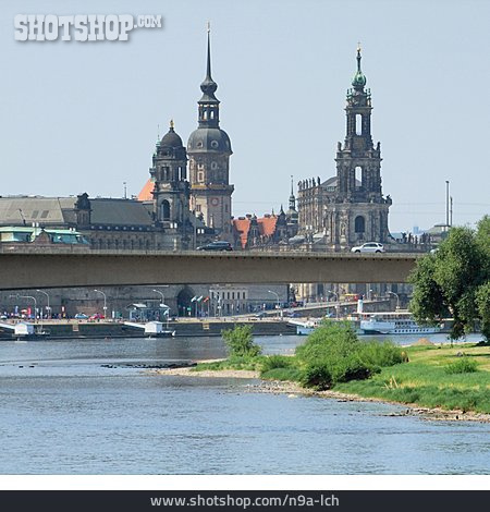 
                Dresden                   
