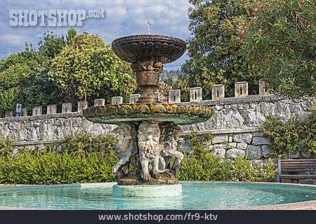 
                Brunnen, Springbrunnen, Garda                   