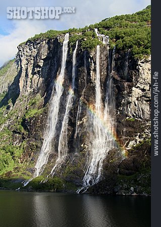 
                Wasserfall, Geirangerfjord, Sieben Schwestern                   