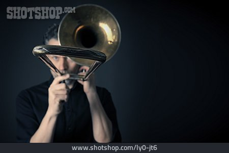 
                Trompete, Musikinstrument, Musizieren, Trompeter                   