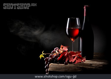 
                Rotwein, Rotweinglas                   