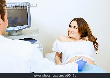 
                Junge Frau, Ultraschall, Schwangerschaftsuntersuchung                   