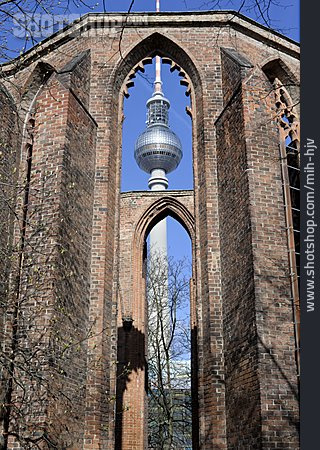 
                Berlin, Fernsehturm, Klosterkirche                   