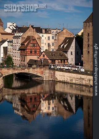 
                Brücke, Fachwerkhaus, Straßburg                   