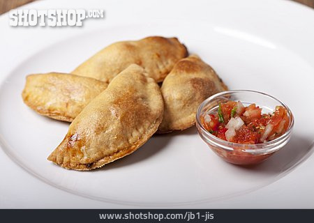 
                Teigtasche, Salsa, Empanada                   