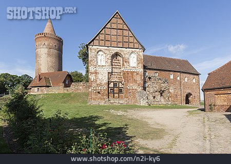 
                Burg, Burg Stargard                   