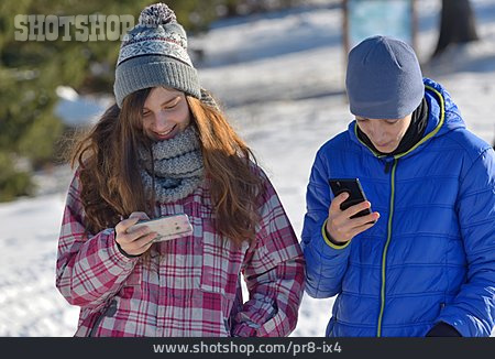 
                Teenager, Sms, Smartphone                   