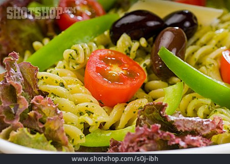 
                Salat, Fusilli                   