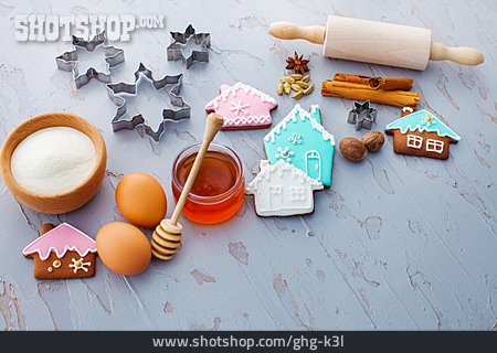 
                Kekse, Zuckerguss, Ausstechform, Weihnachtsgewürze                   